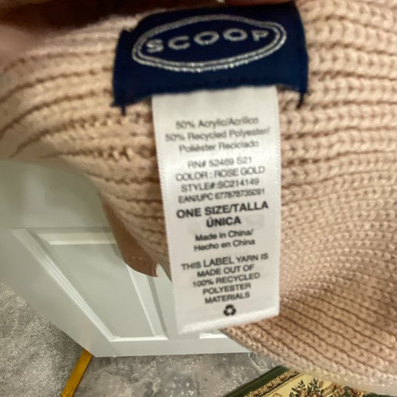 NWT~Scoop Metallic Rose Gold Reversible Neck Scarf & Hat - Picture 6 of 10